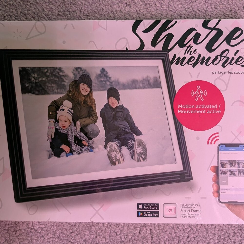 Aluratek 10.1 in. digital photo frame